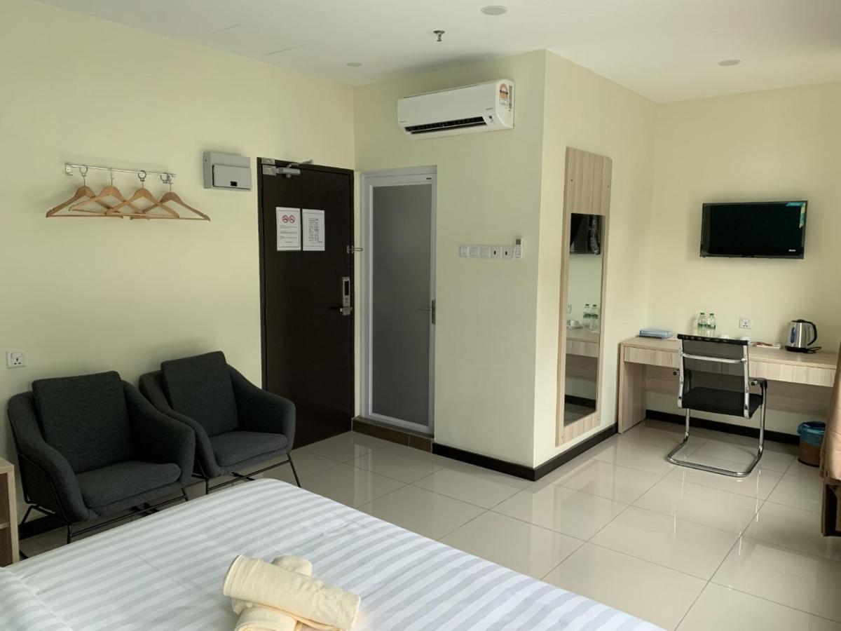 גואה מואסנג M Quality Hotel מראה חיצוני תמונה